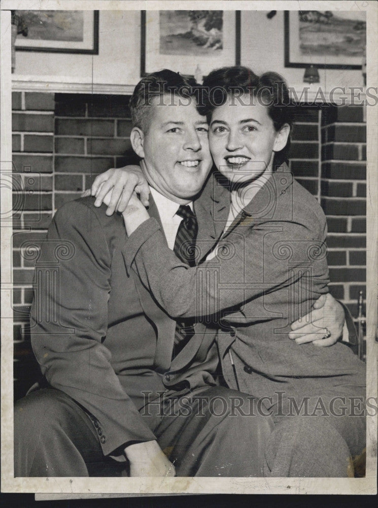 1951 Press Photo Mayor Elect John J. Buckley and his wife Lawreene - Historic Images