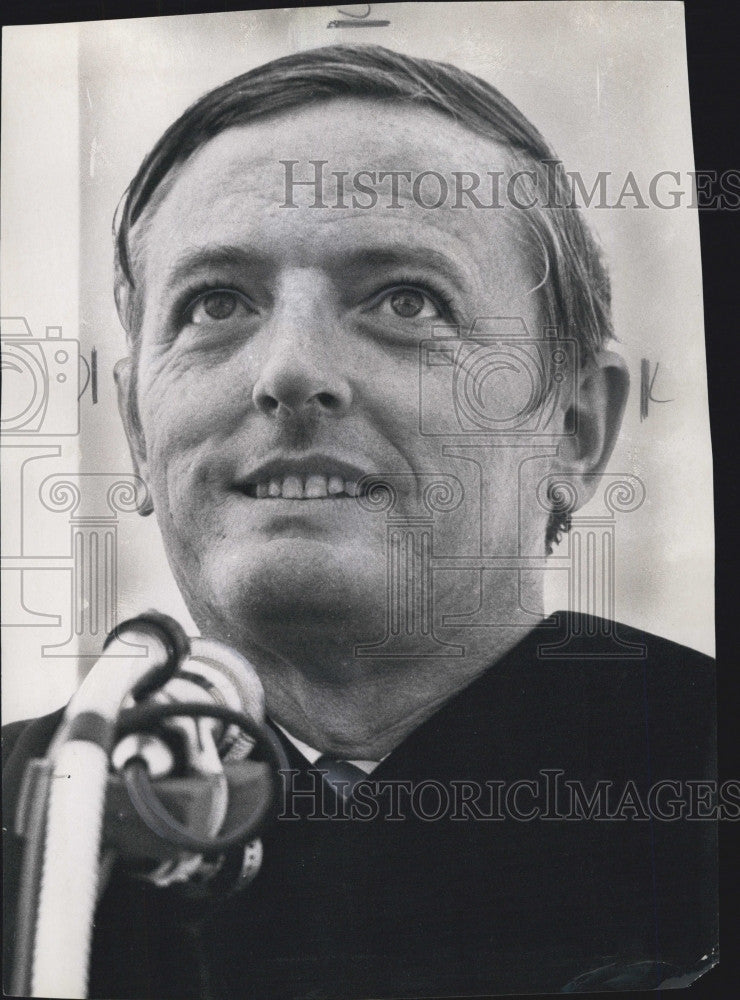 1970 Press Photo William F. Buckley, Jr. at Curry College Commencement - Historic Images