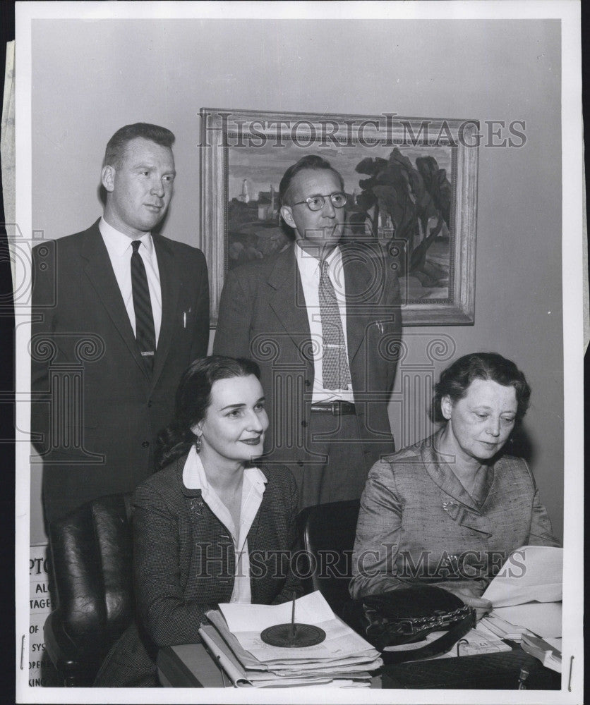 1956 Press Photo Dr. Martha Brunner-Orne, Miss Roberta Marsh, R. Dwyer, E. Beyor - Historic Images