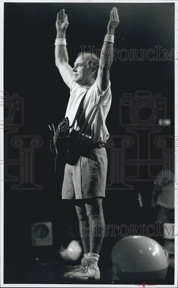 1997 Press Photo Singer Jimmy Buffet - Historic Images