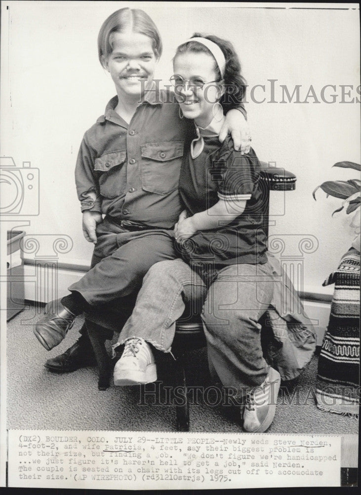 1975 Press Photo Midget Newly Weds Steve Nerden And Patricia-Cant Find Jobs - Historic Images