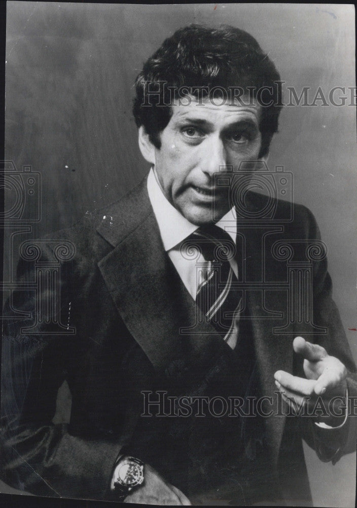 1974 Press Photo Actor Barry Newman famous for his interpretation of Kowalski - Historic Images