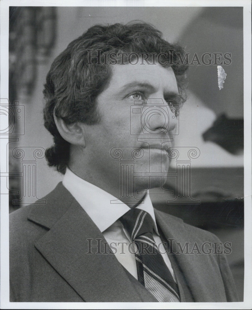 1974 Press Photo Barry Newman stars as young lawyer in the movie &quot;Night Games&quot; - Historic Images