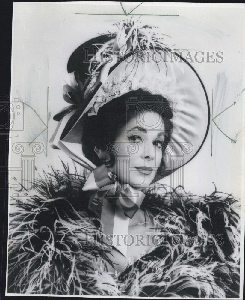 1966 Press Photo Linda Newman in the opera &quot;La Boheme&quot; - Historic Images