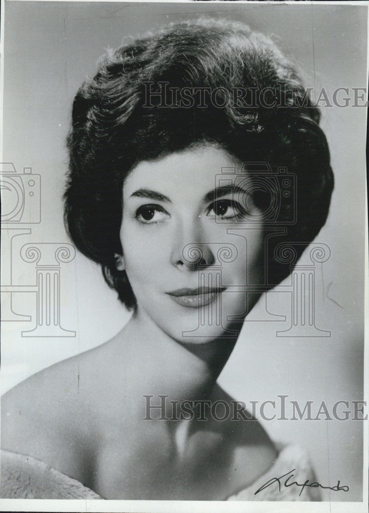 1966 Press Photo Linda Newman. Soprano. - Historic Images