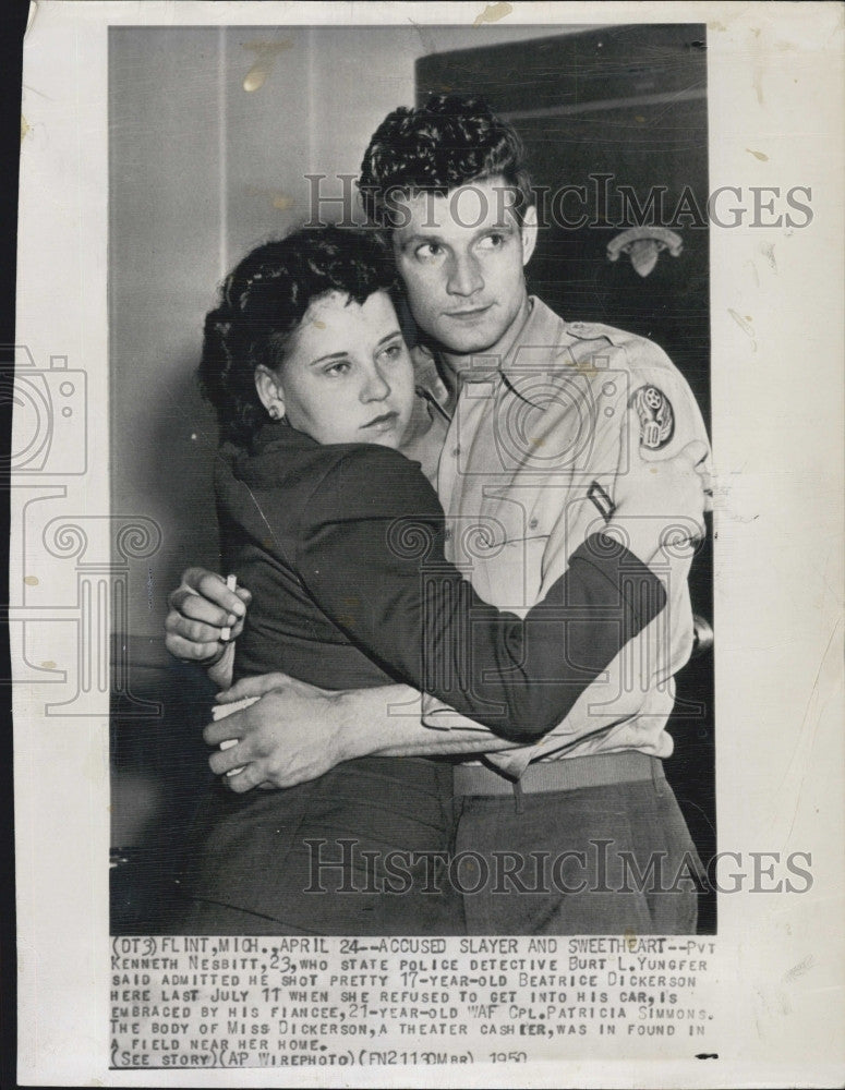 1950 Press Photo Pvt. Kenneth Nesbitt accused slayer w/ fiancee Cpl. Simmons - Historic Images