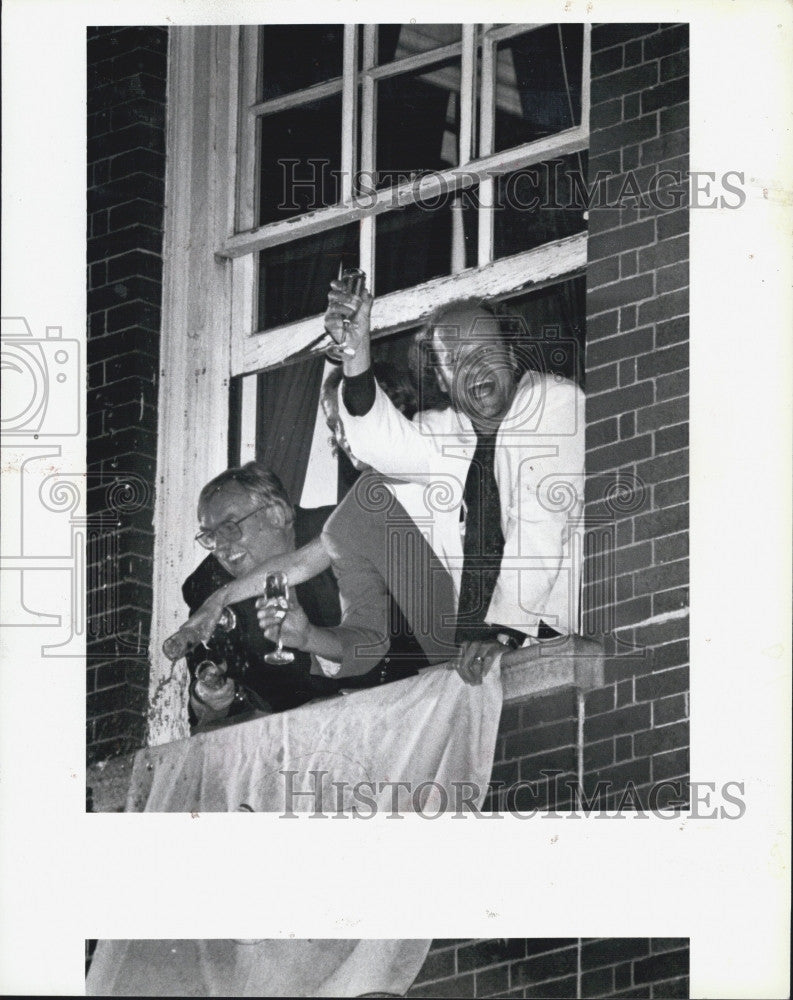 1993 Press Photo Cheers Celebration, TV show in Boston. - Historic Images