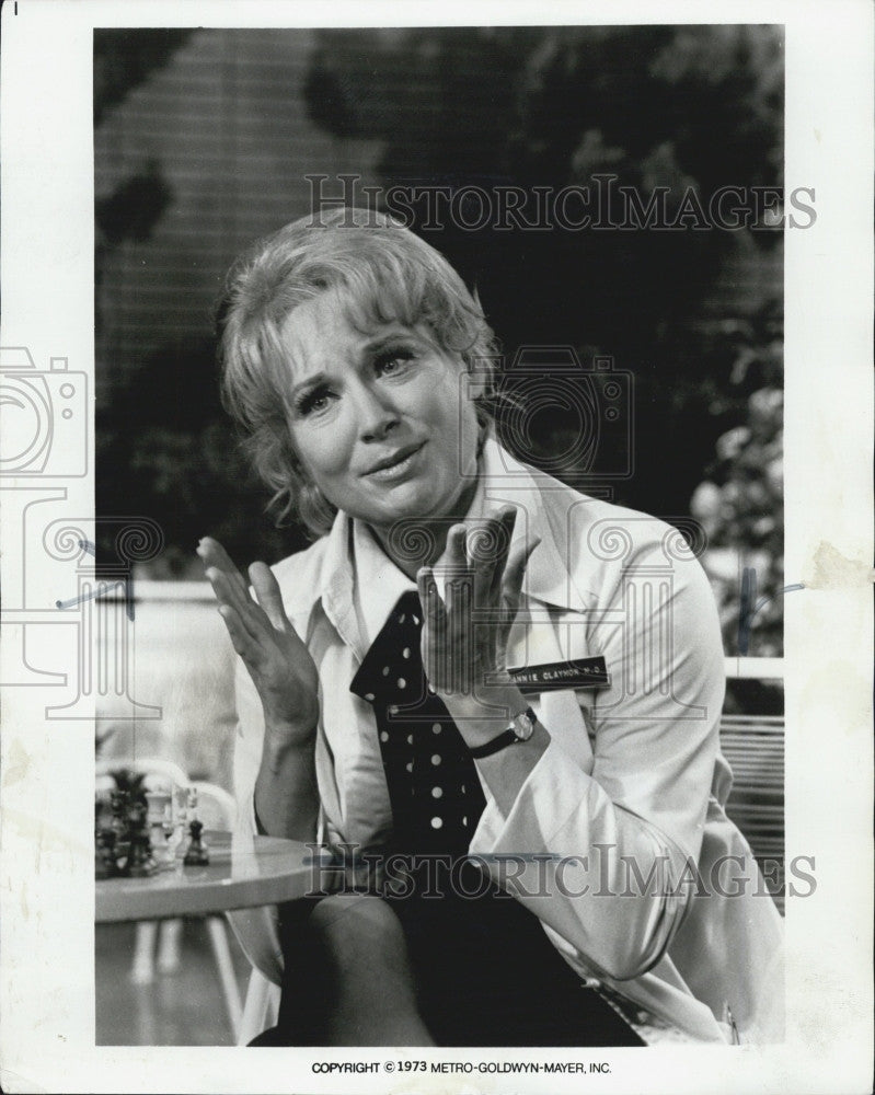 1973 Press Photo Lois Nettleton stars in &quot;Medical Center&quot; - Historic Images