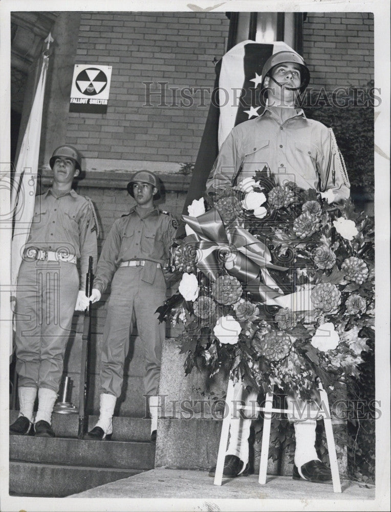 1965 Press Photo David Newberg school&#39;s ROTC member of the school&#39;s honor guard - Historic Images