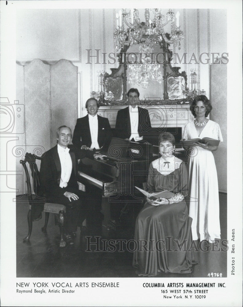 Press Photo New York Vocal Arts Ensemble w/ Raymond Beegle, Artistioc Director - Historic Images