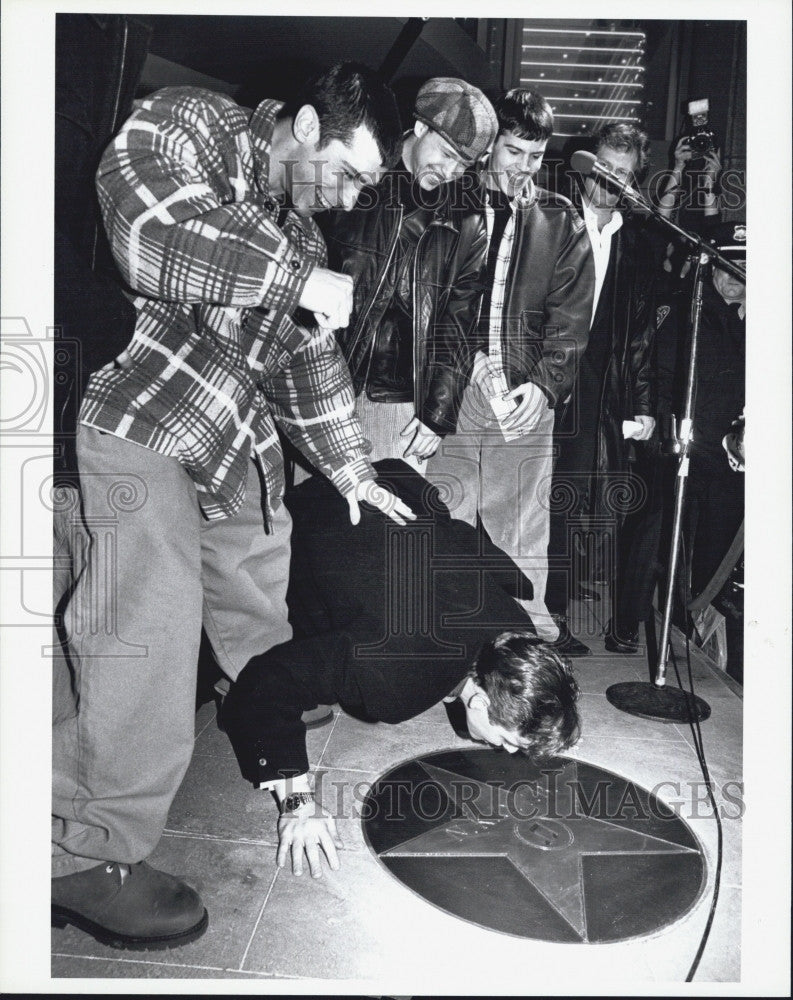 1994 Press Photo New Kids of the Block in front of Tower Records - Historic Images