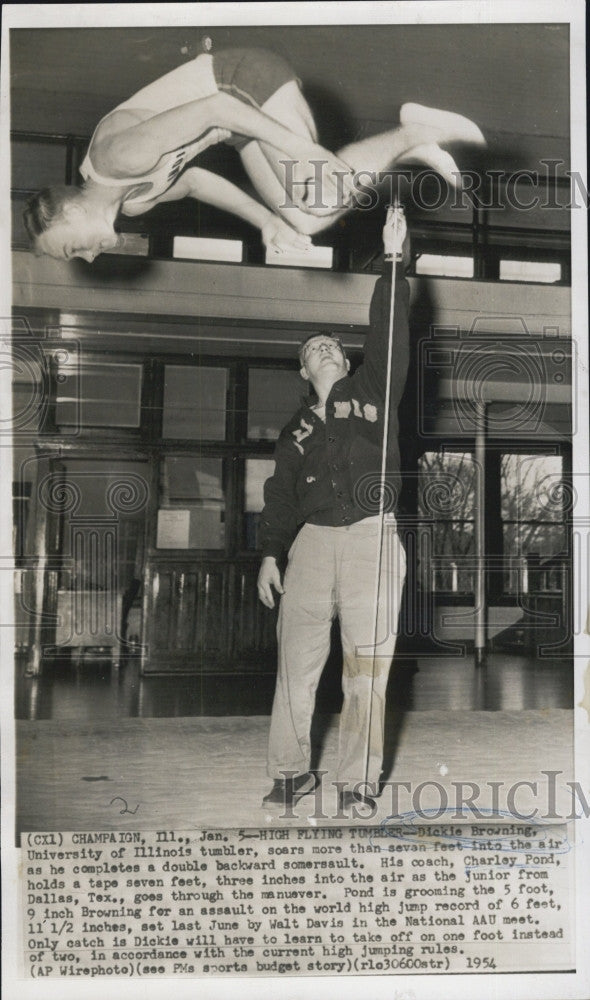 1954 Press Photo Dickie Browning.U of Ill. and coach Charley Pond - Historic Images