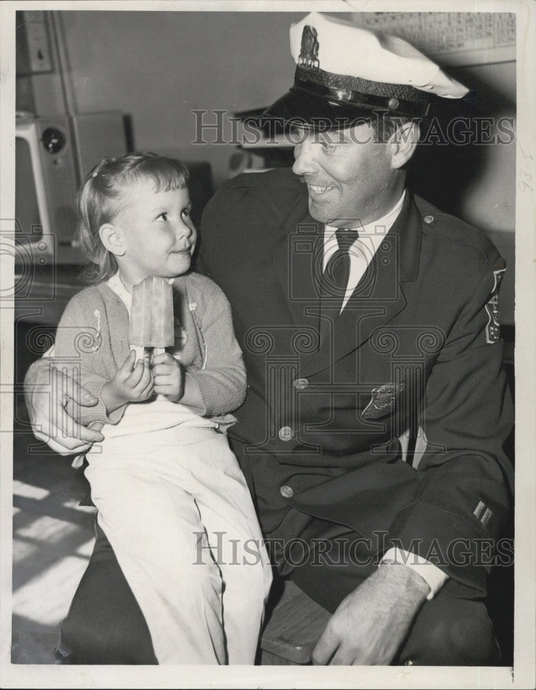 1966 Press Photo Officer Pail Donahue &amp; Kathleen Granfield - Historic Images