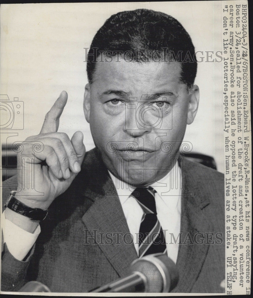 1968 Press Photo Senator Edward W Brook of Mass. - Historic Images