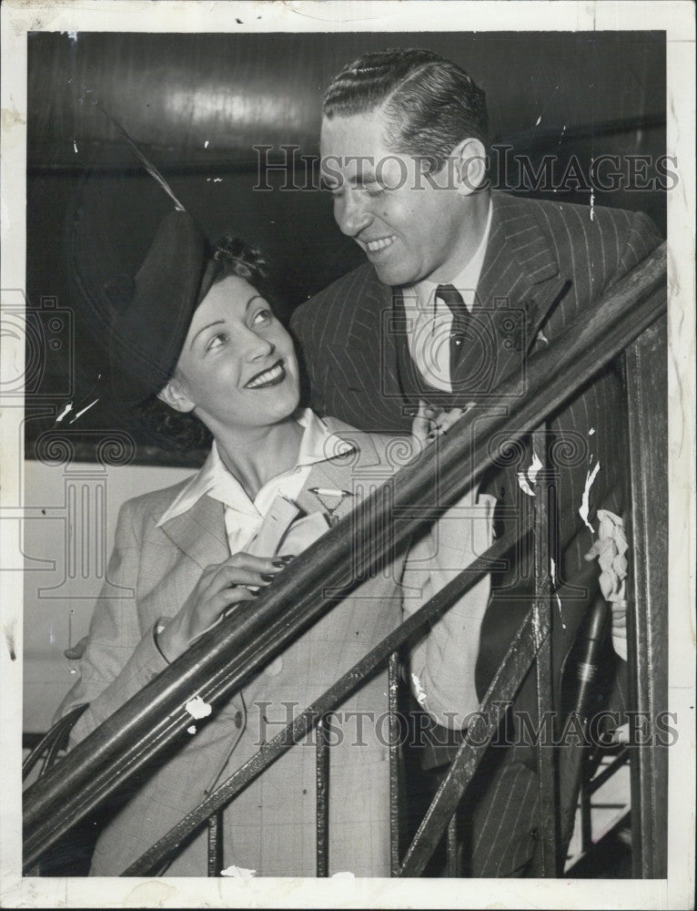 1940 Press Photo John Ringling North Actress Germaine Aussey Ship New York - Historic Images