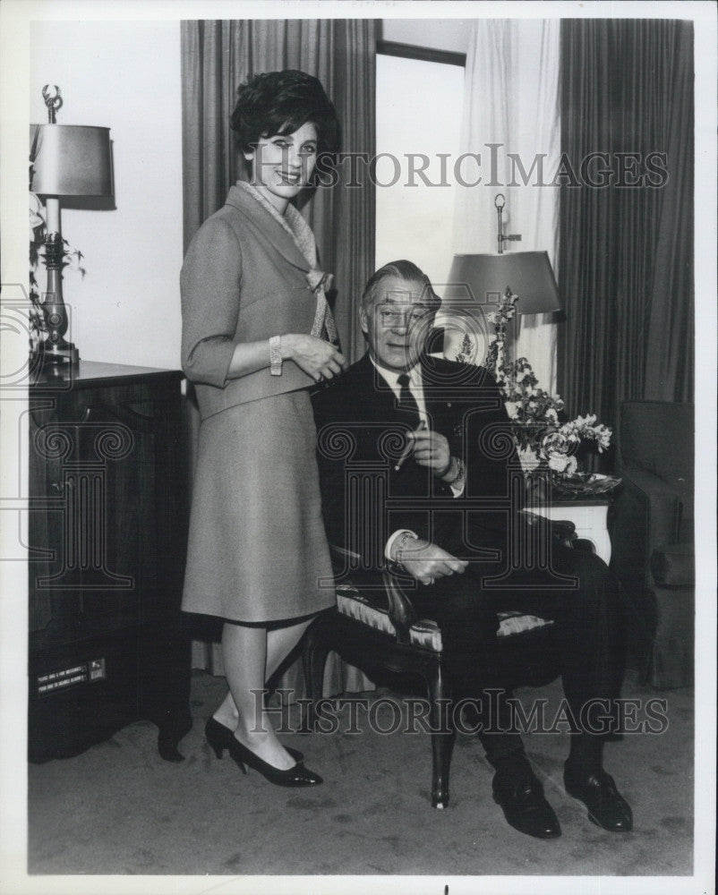 1966 Press Photo Henry Ringling North and wife Gloria - Historic Images