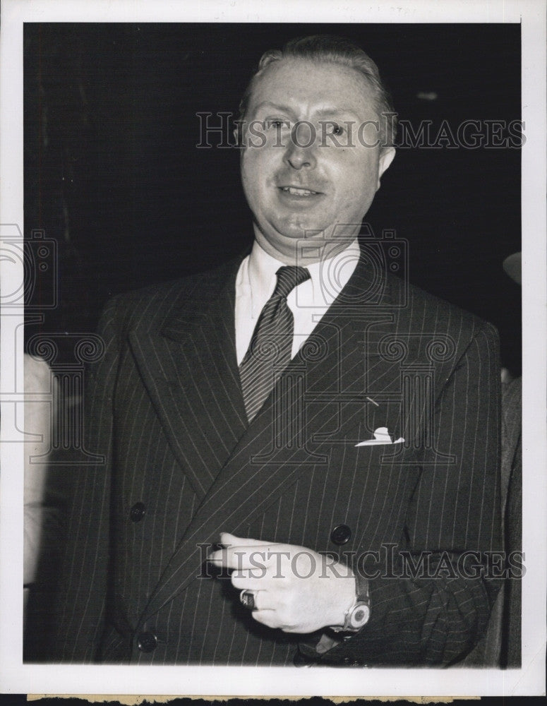 1952 Press Photo Chief Protocol Officer at the UN, Count Jenan De Noue - Historic Images