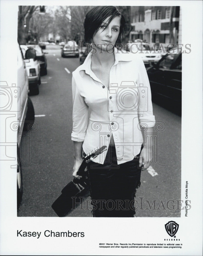 2001 Press Photo Singer Songwriter Kasey Chambers - Historic Images