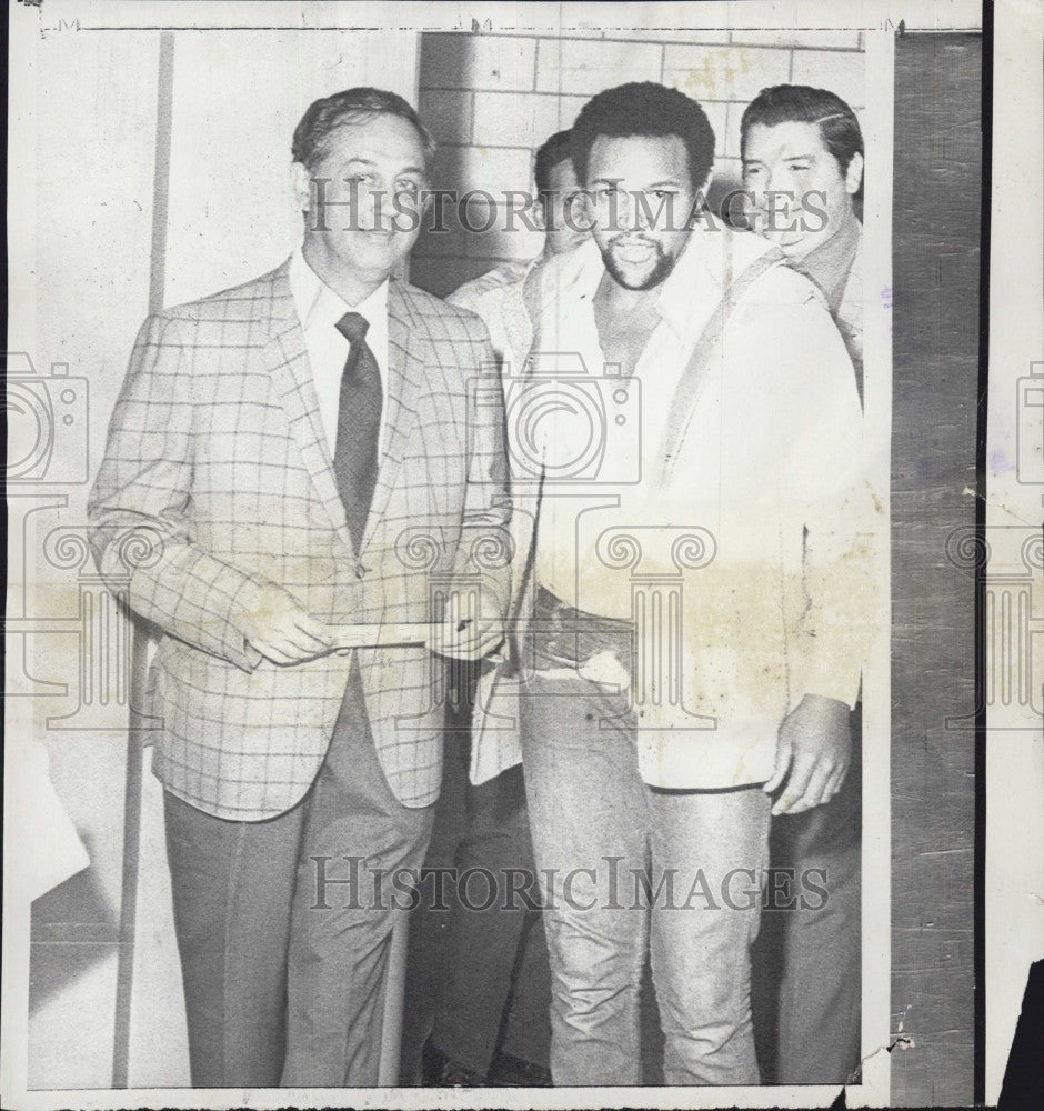 1970 Press Photo Musician Chubby Checker in court on drug possession - Historic Images