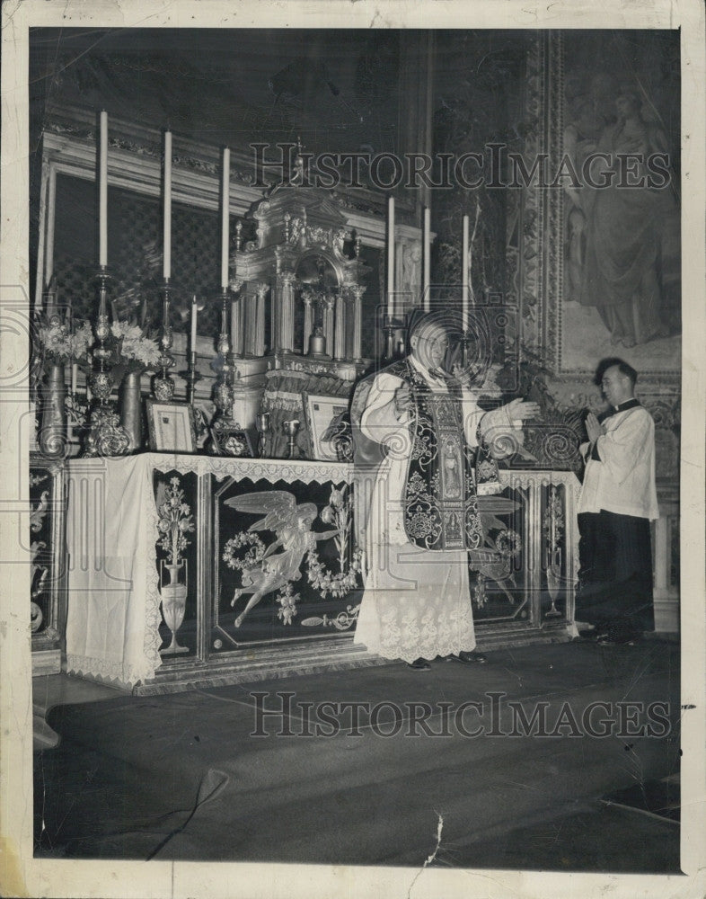 1948 Press Photo  Archbishop Richard J Cushing in Rome Italy - Historic Images