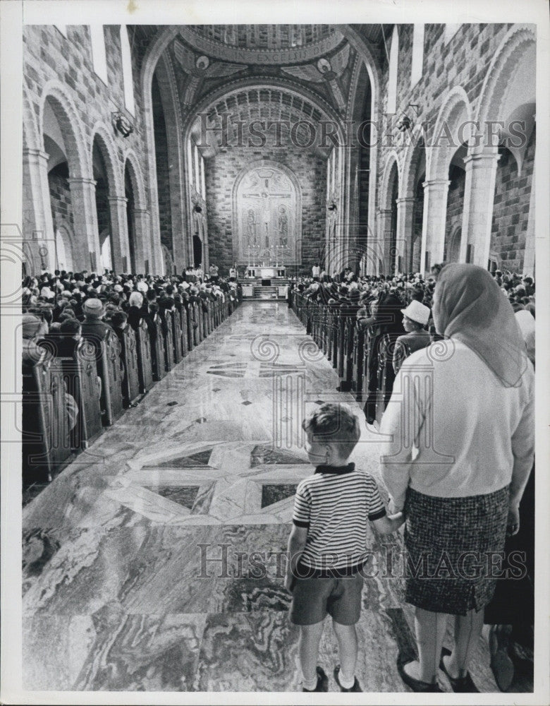 1965 Press Photo Cardinal Cushing leads service at Galway Cathedral in Ireland - Historic Images