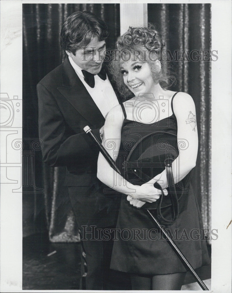 1975 Press Photo Isabelle Farrell &amp; John Stratton Star In Sweet Charity - Historic Images