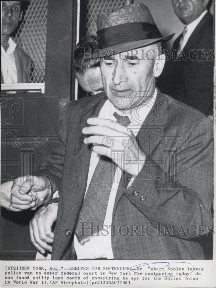 1961 Press Photo Dr Robert Soblen Sentenced for Espionage - Historic Images