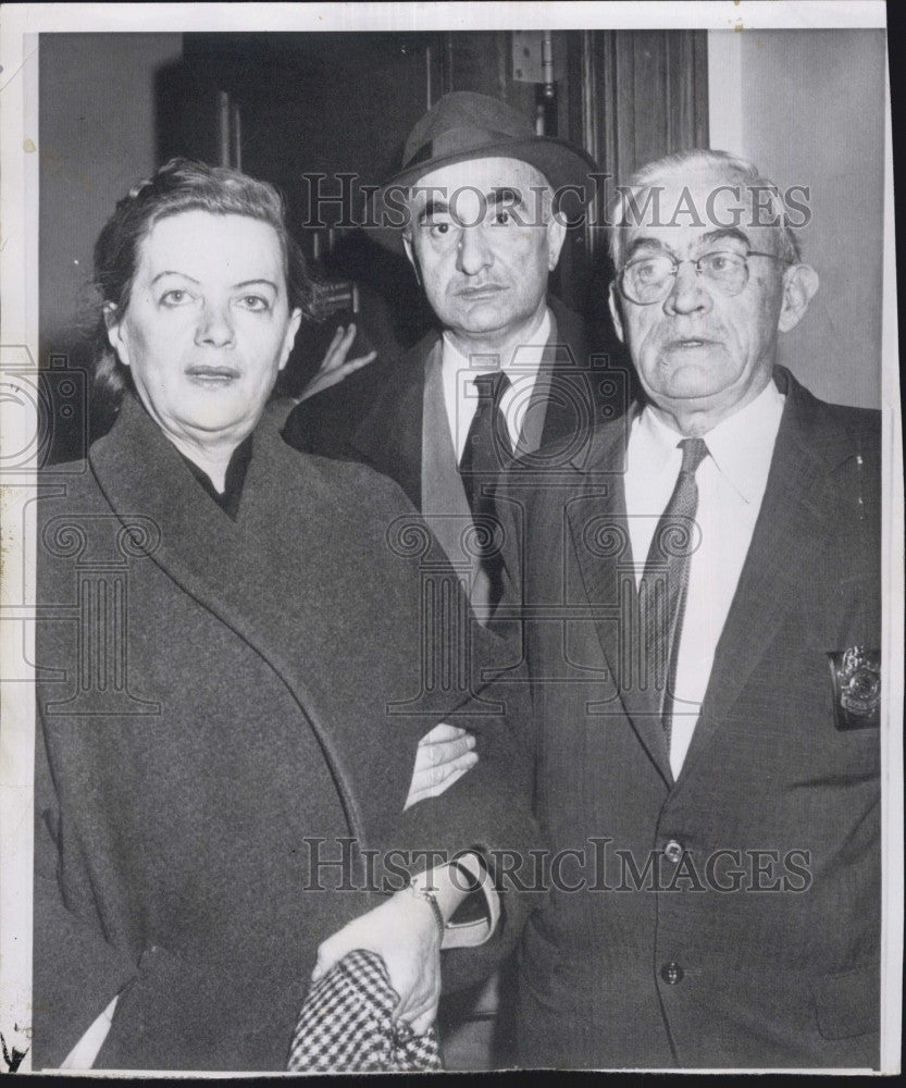 1957 Press Photo Jack Soble &amp; wife Myra arrested &amp; charged as spies to USSR - Historic Images