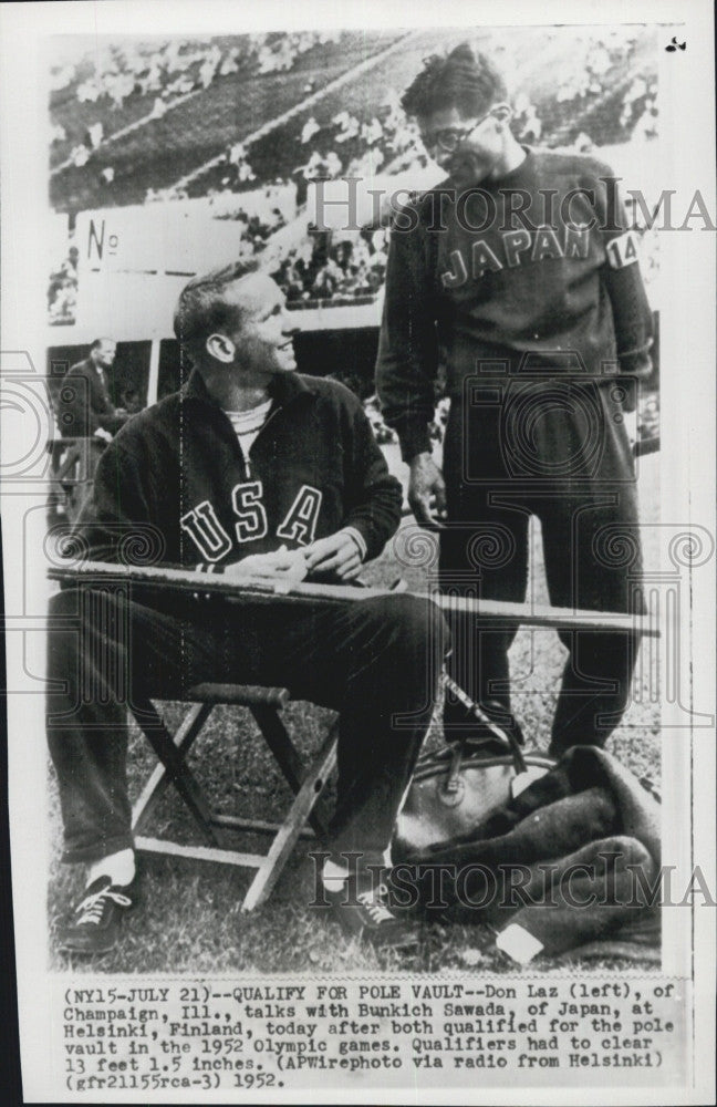 1952 Press Photo Pole Vaulters Don Laz of US 7 Bunkich Sawada of Japan - Historic Images