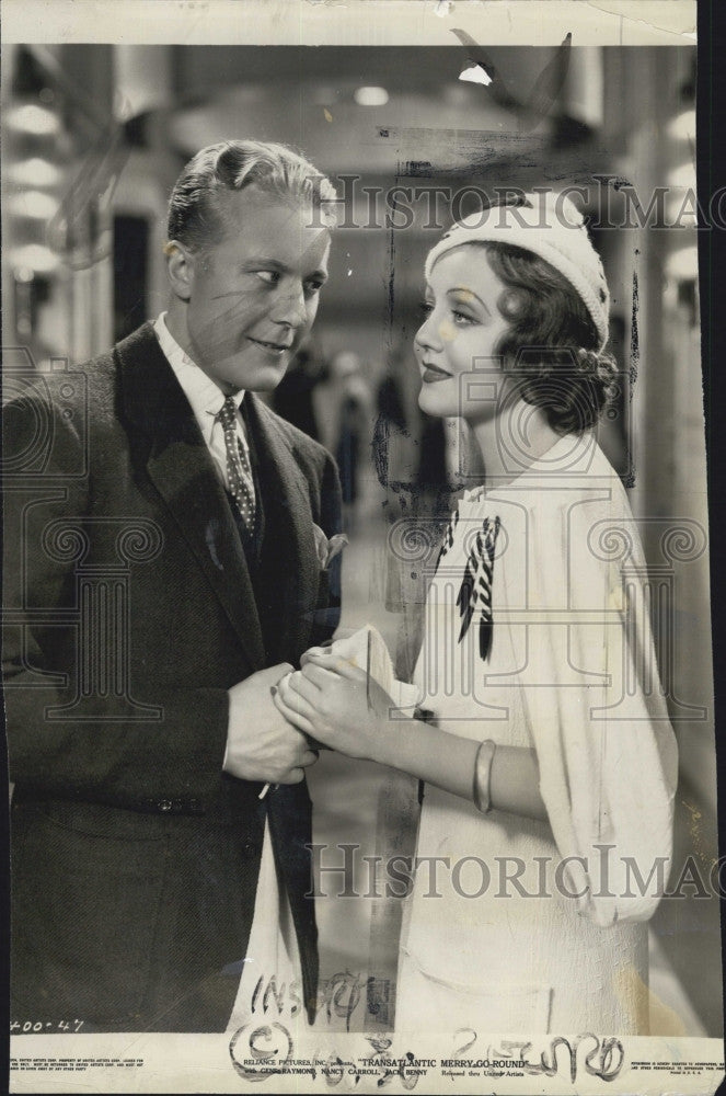 1937 Press Photo Gene Raymond and Nancy Carroll in Transatlantic Merry Go Round - Historic Images