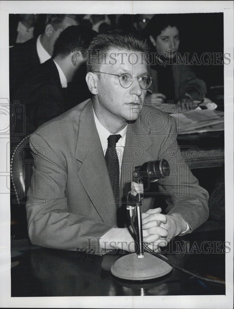 1953 Press Photo Atomic Scientist Clarence Hiskey at Federal Court - Historic Images