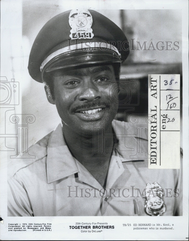 1974 Press Photo Actor Ed Bernard played a policeman in &#39; Together Brohers&quot;. - Historic Images