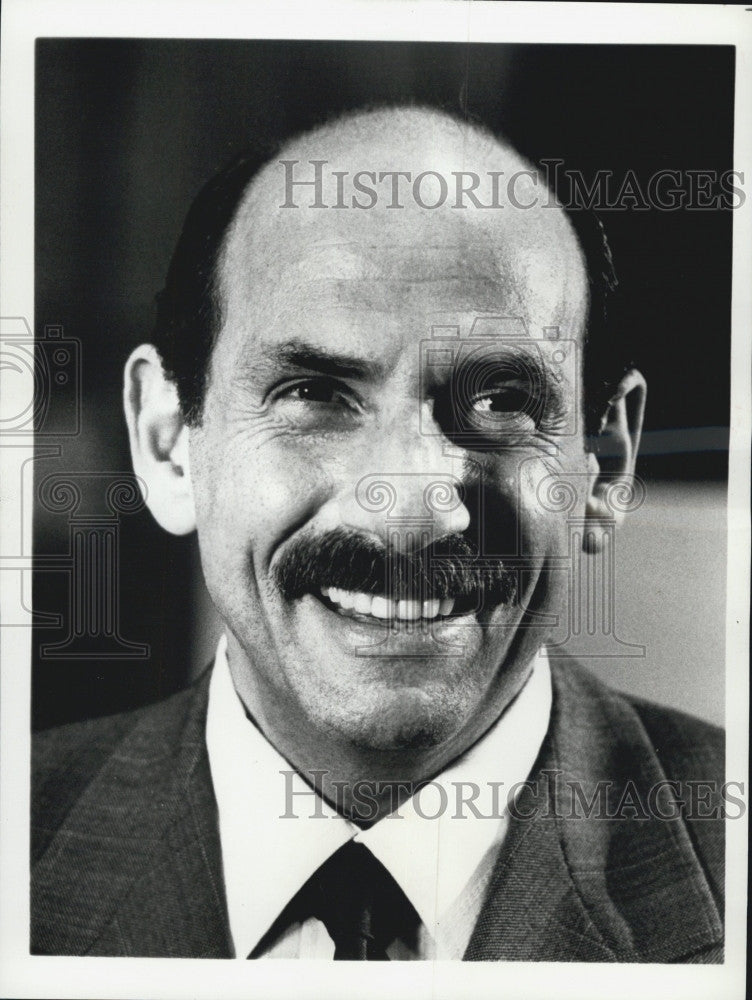 1976 Press Photo Herschel Bernardi,American Actor star in Captain Kangaroo. - Historic Images