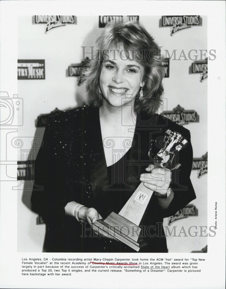 1992 Press Photo Mary-Chapin Carpenter Award for &quot;Top New Femail Vocalist&quot; - Historic Images