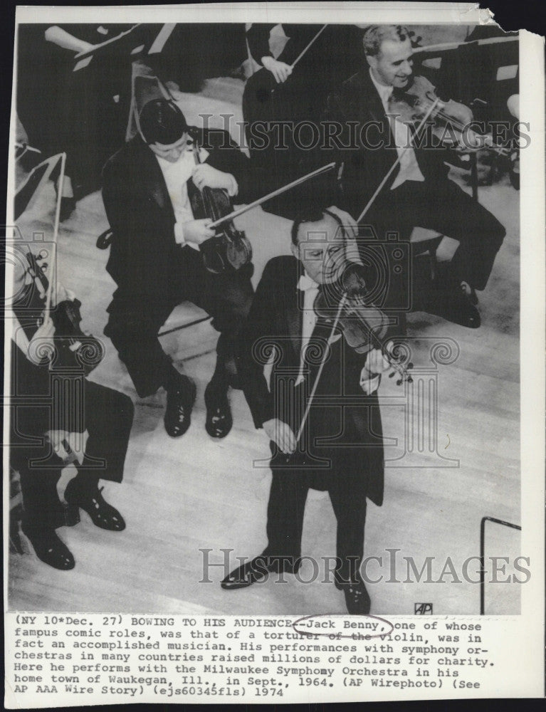 1974 Press Photo Comedian Jack Benny - Historic Images