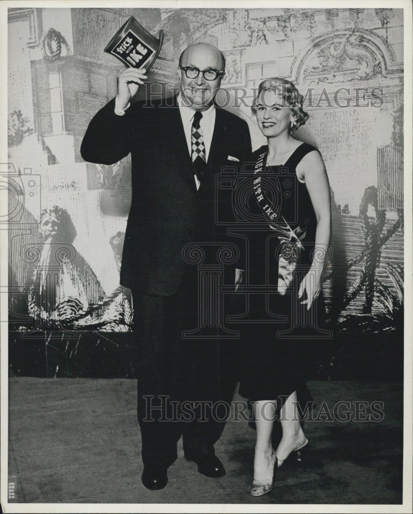 1956 Press Photo Rep. Nat&#39;l Comm. Chairman Leonard hall w/ Model Ann Strong - Historic Images