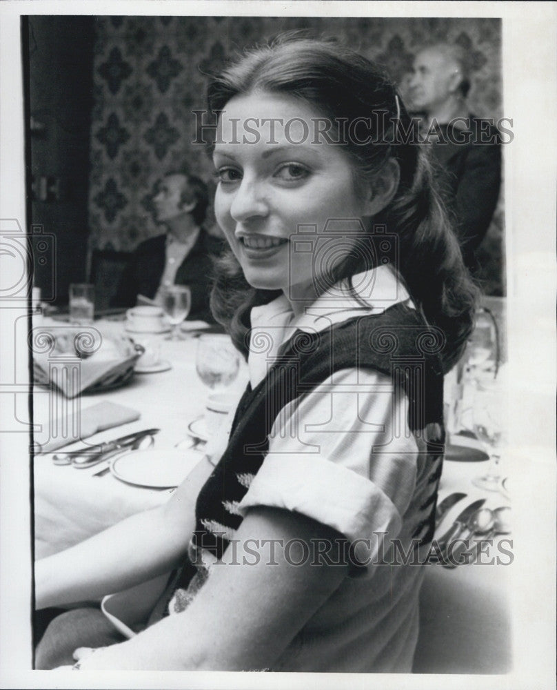 1977 Press Photo Marie France Pisier stars in &quot;The Other Side of Midnight&quot; - Historic Images