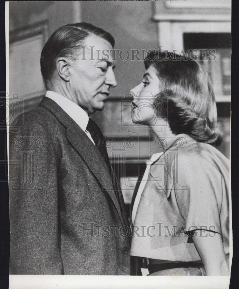 1951 Press Photo Clive Brook &amp; Betsy von Furstenburg in &quot;Second Threshold&quot; - Historic Images