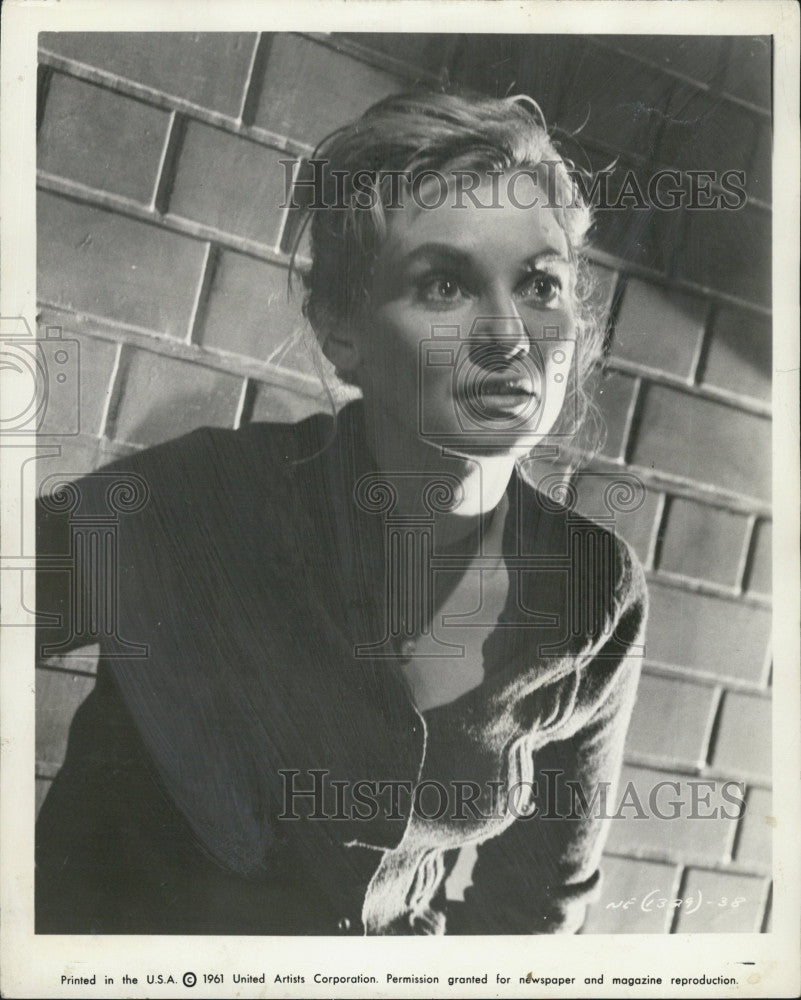 1961 Press Photo Actress Diane Cilento - Historic Images