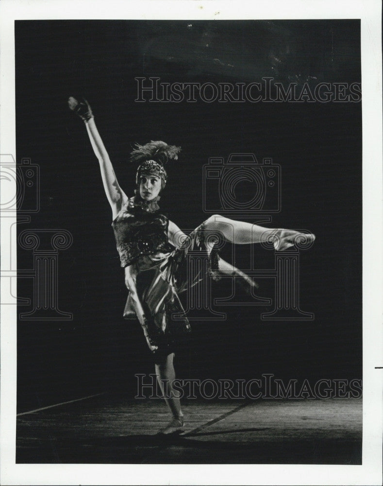 1975 Press Photo Dancer Jean Churchill - Historic Images