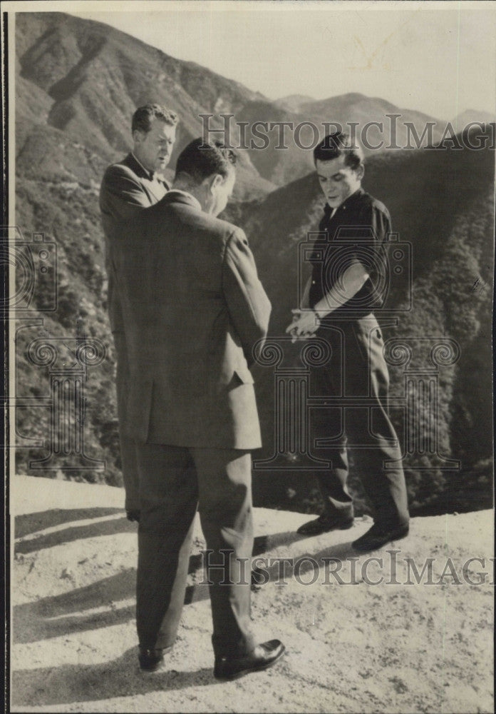 1958 Press Photo Gerald Feasby where he threw body of  Charlotte Trosper - Historic Images