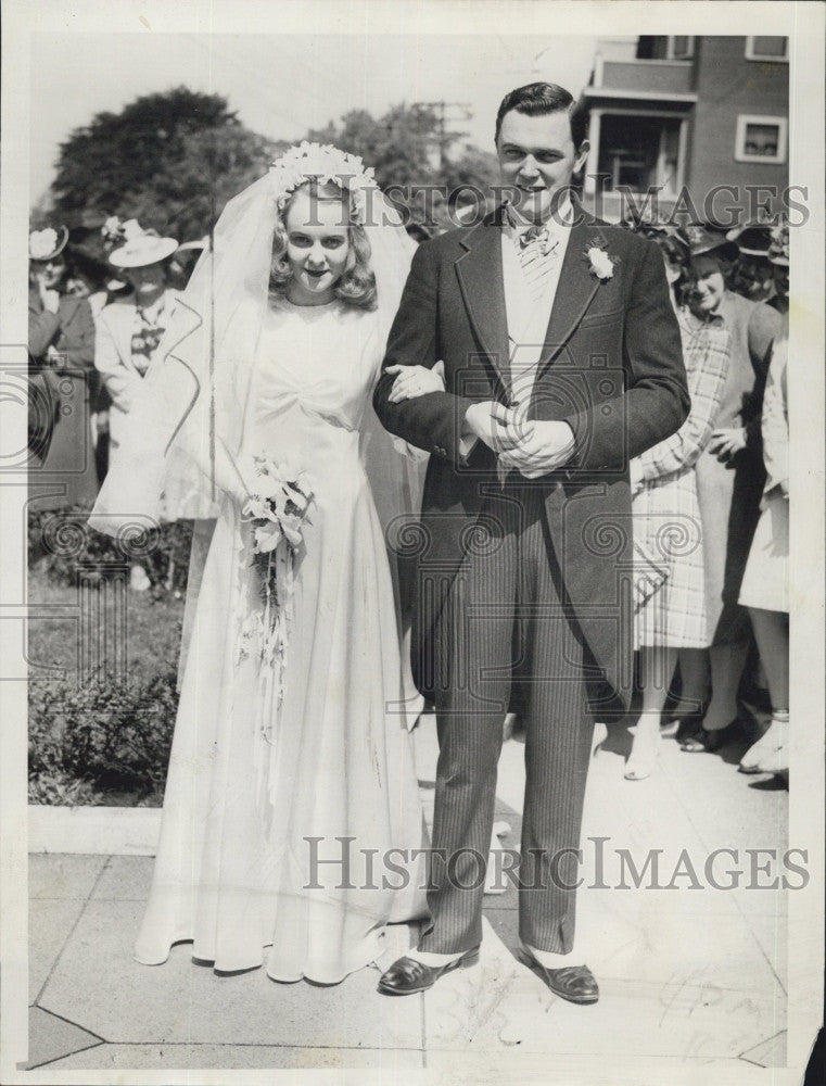 1942 Press Photo Sally Dailey Marries Francis Farrell - Historic Images