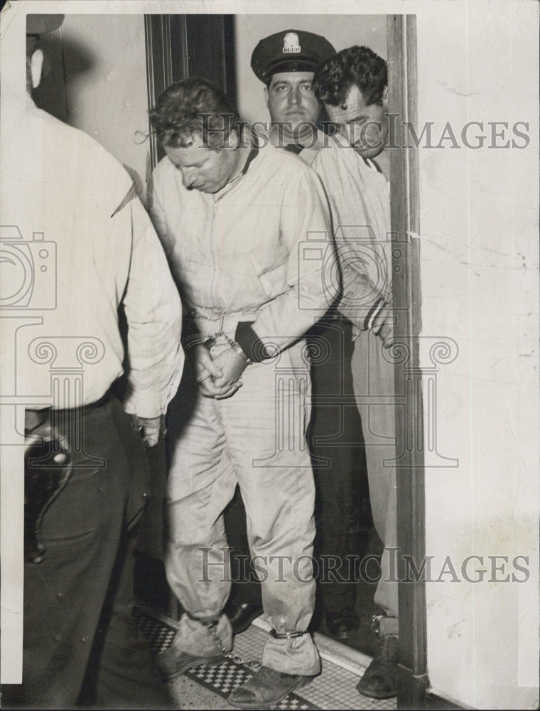 1954 Press Photo Martin Freeney and William Couture,bank robbers captured - Historic Images