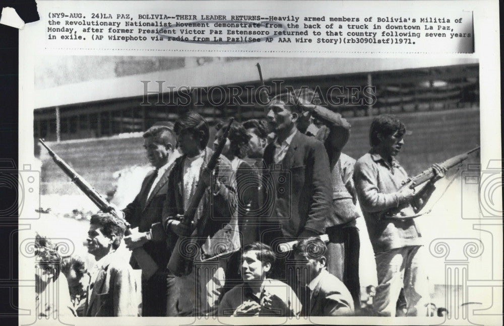 1971 Press Photo Bolivia&#39;s Militia of Revolutionary Nationalist Movement Protest - Historic Images