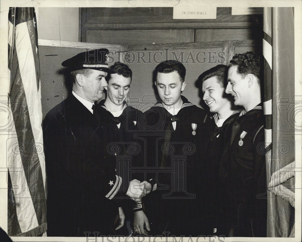 1943 Press Photo Lt Frank Cavanaugh,CP Michalak,JE Ford,Ray Hollos,Joe Wargo - Historic Images