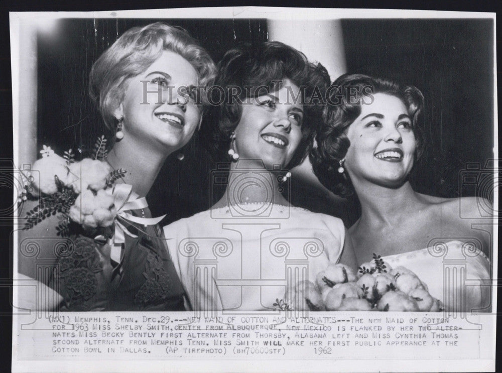 1962 Press Photo New Maid of Cotton Miss Shelby Smith Crowned in Memphis TN - Historic Images