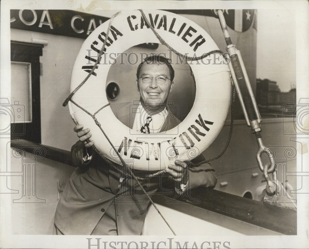 1947 Press Photo Ed Herlihy Takes Cruise to the Caribbean - Historic Images