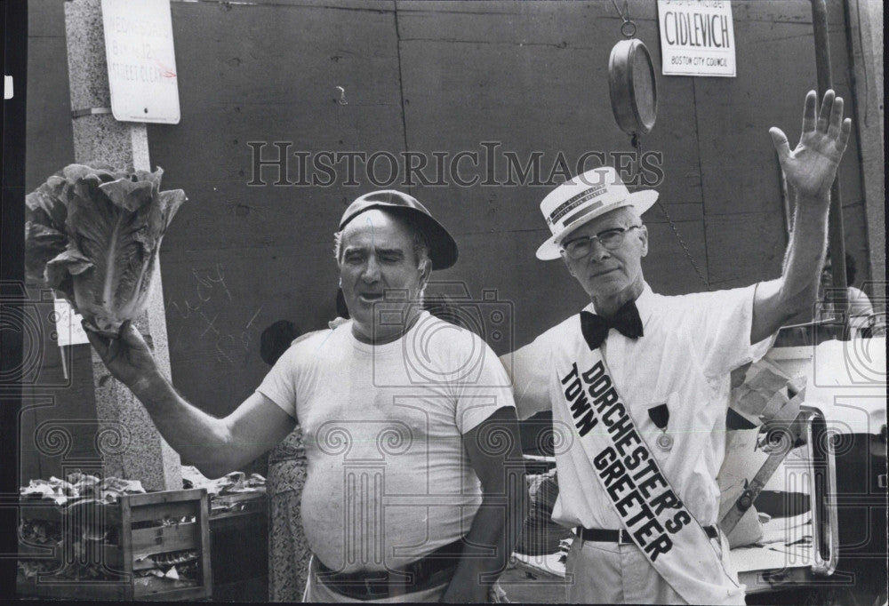 1979 Press Photo Dorchester Town Greeter Billy Melchin - Historic Images