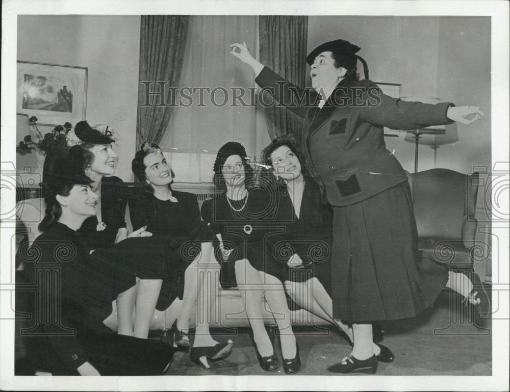 1940 Press Photo Miss Elsa Maxwell, Mrs. Byron Foy, Mrs. Morton Schwartz - Historic Images