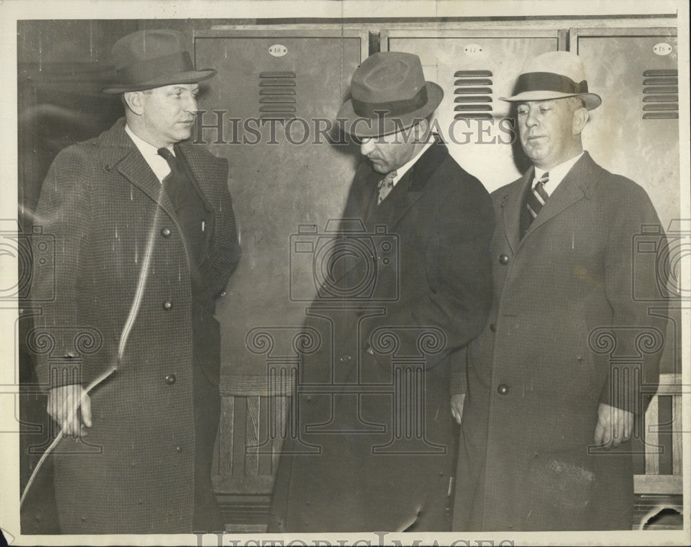 1936 Press Photo S.S.S. Officers M. Jennings, Isadore Leach, and Sgt. Edward - Historic Images